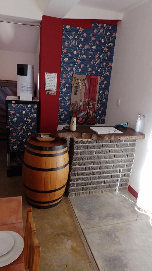Larochelle Guesthouse Keetmanshoop Zewnętrze zdjęcie