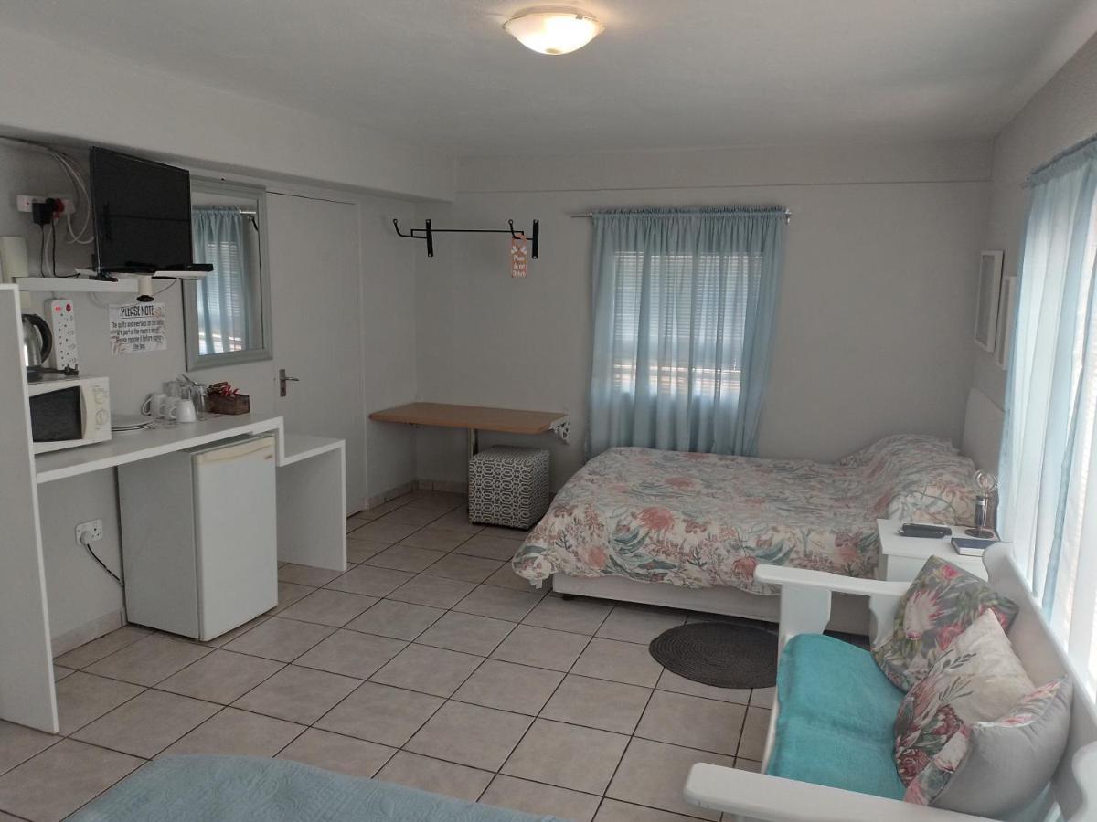 Larochelle Guesthouse Keetmanshoop Zewnętrze zdjęcie